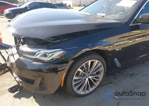 2022 BMW 530E z USA, uszkodzony, nr VIN WBA13AG09NCK93830